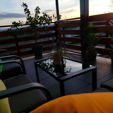 Apartman Masha คาร์โลวัตส์ ภายนอก รูปภาพ