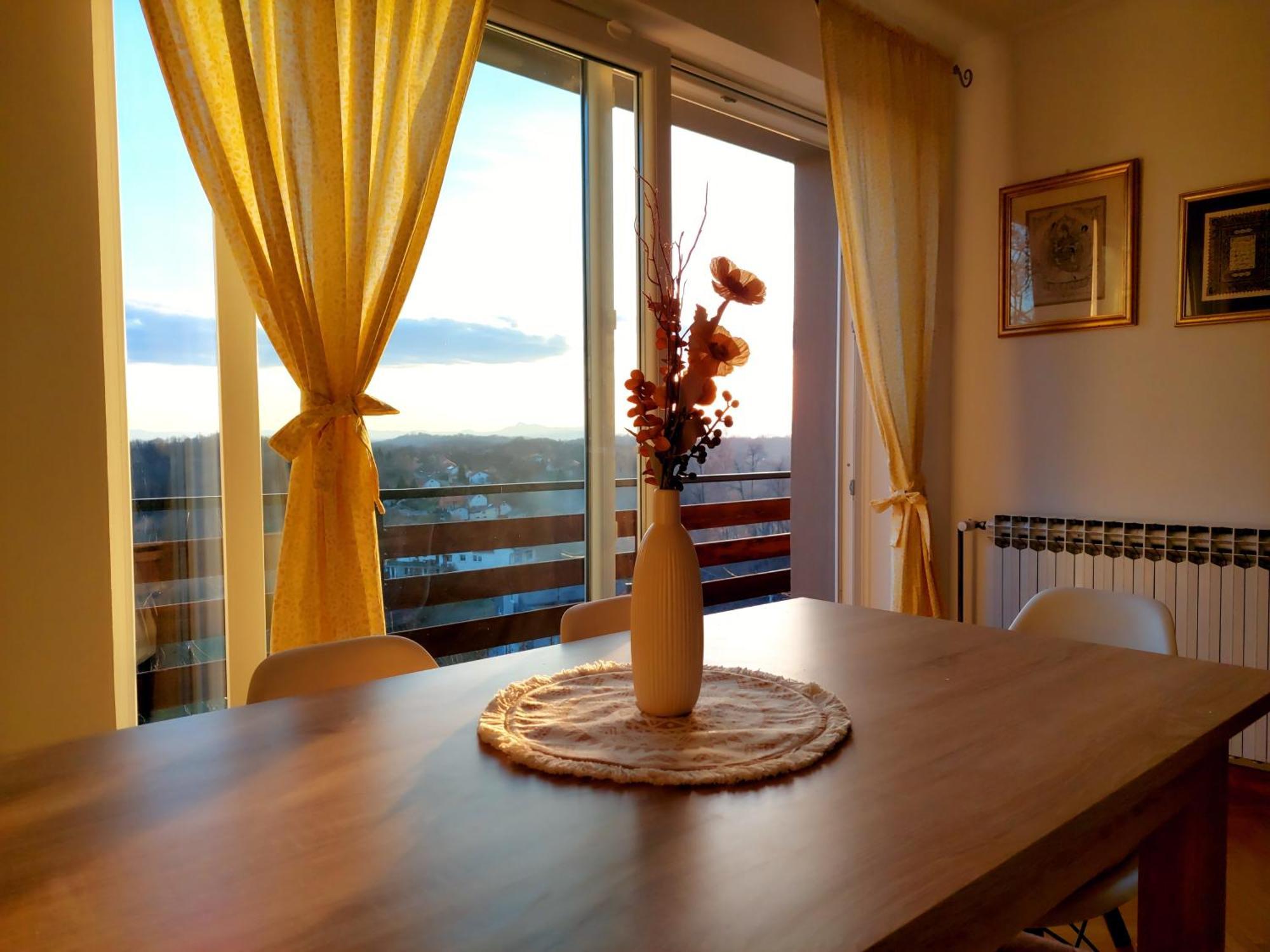 Apartman Masha คาร์โลวัตส์ ภายนอก รูปภาพ