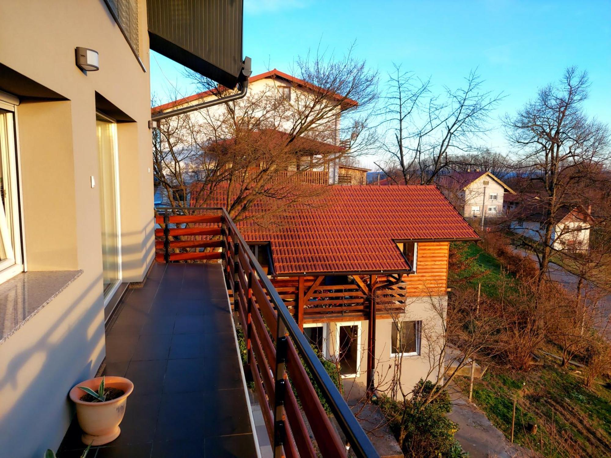 Apartman Masha คาร์โลวัตส์ ภายนอก รูปภาพ